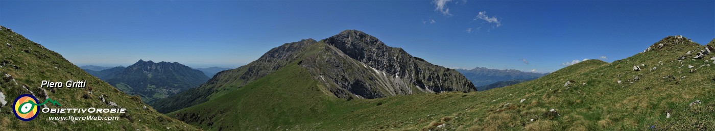 40 Risalendo in zona  Passo alla Cima del Vindiolo .jpg